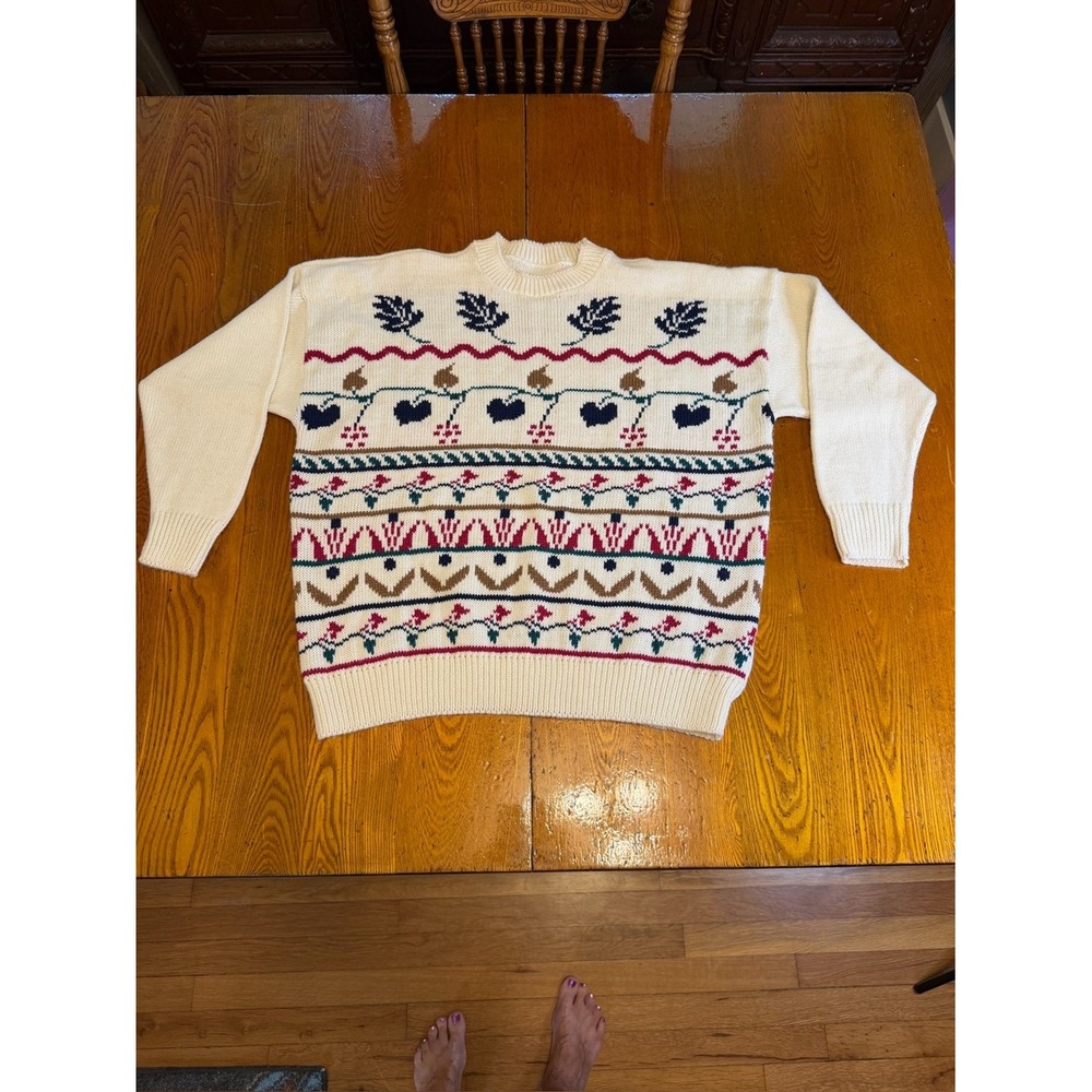 Vintage Fair Isle Botanical Knit Sweater Cream Crewneck Floral Leaf Pattern